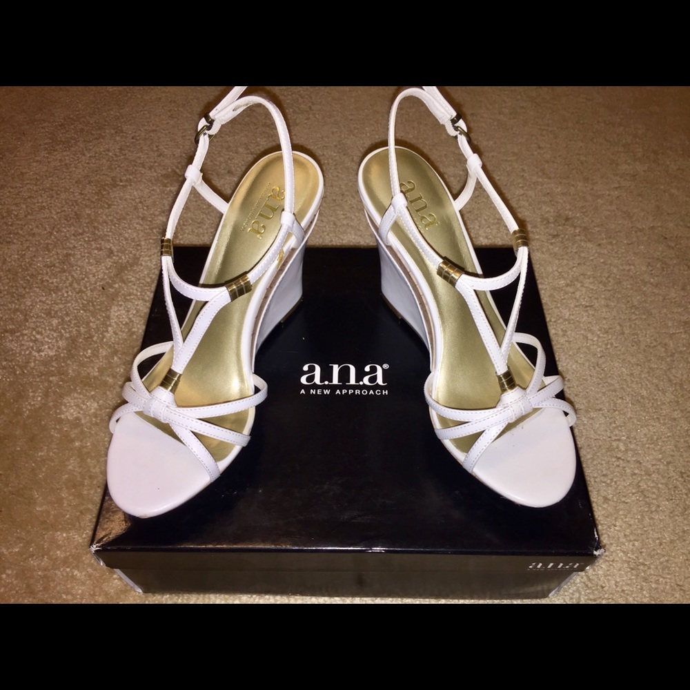COPY - ANA white strapped platforms, size 7.5